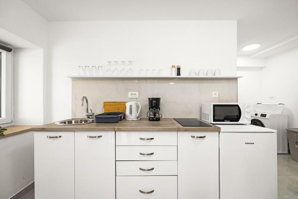 Apartment Olive Garden Near Pula 3 Km From Center And Only 4 Km From The Beach For 4 Persons מראה חיצוני תמונה