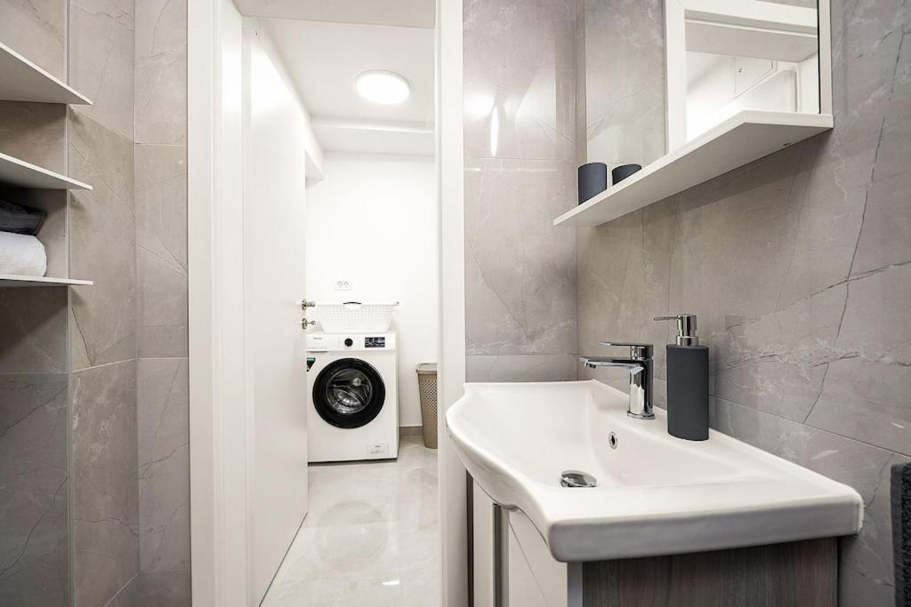 Apartment Olive Garden Near Pula 3 Km From Center And Only 4 Km From The Beach For 4 Persons מראה חיצוני תמונה